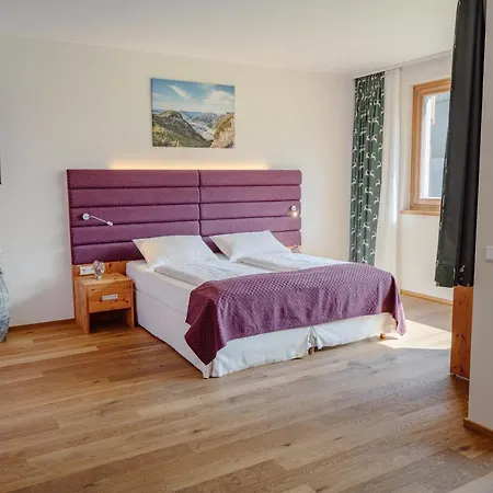 Narzissen Vital 4*